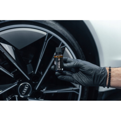 FX Protect Wheel-G B-2 30 ml - powłoka ceramiczna do zabezpieczenia felg z dodatkiem grafenu FX Protect Wheel-G B-2 30 ml - powłoka ceramiczna do zabezpieczenia felg z dodatkiem grafenu